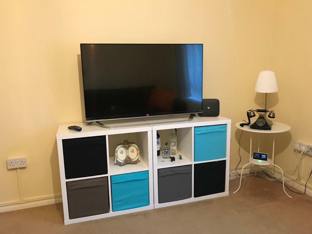 Cozy Apartment In Stratford From 18 Minutes To Central London Exterior photo