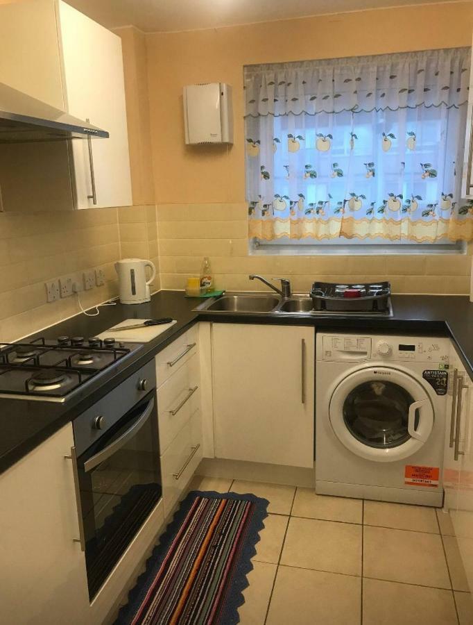Cozy Apartment In Stratford From 18 Minutes To Central London Exterior photo